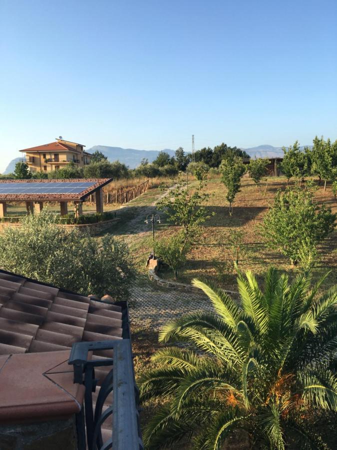 La Ginestra Hotel Castel San Lorenzo Bagian luar foto