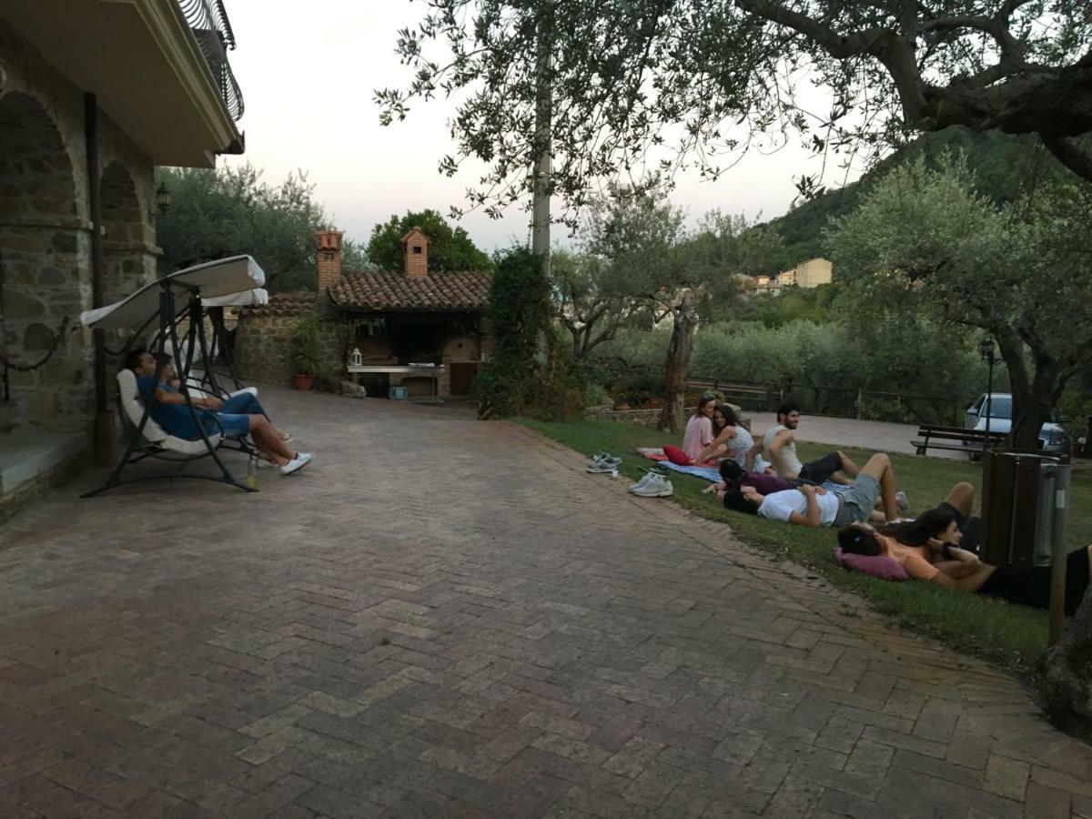 La Ginestra Hotel Castel San Lorenzo Bagian luar foto